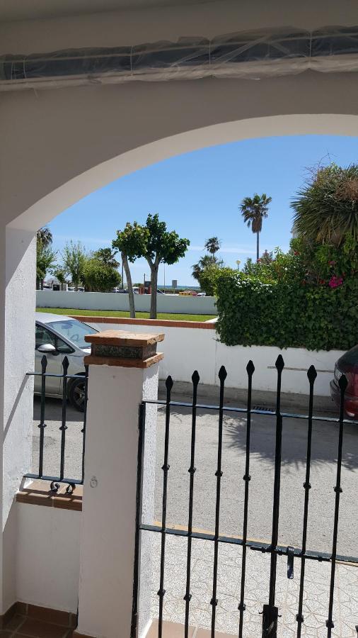 Apartamento En Planta Baja Con Vistar Al Mar コニル・デ・ラ・フロンテラ エクステリア 写真